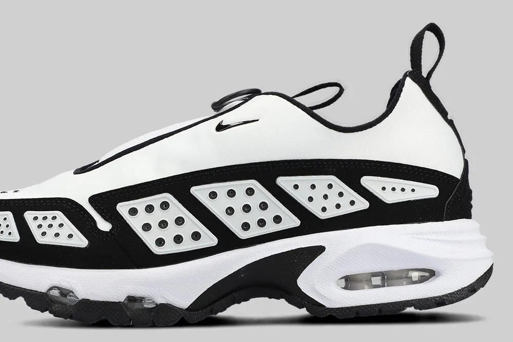 Women's Nike Air Max SNDR 'White and Black' Fresh flexibility