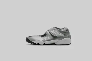 Padded interior Women's Nike Air Rift Leather 'Metallic Silver'