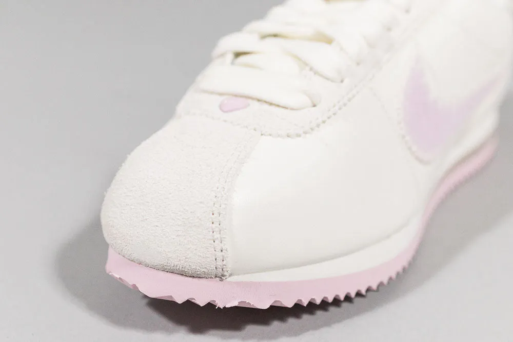 Women's Nike Cortez 'Valentine's Day' Ultra Flex Fashion Fit