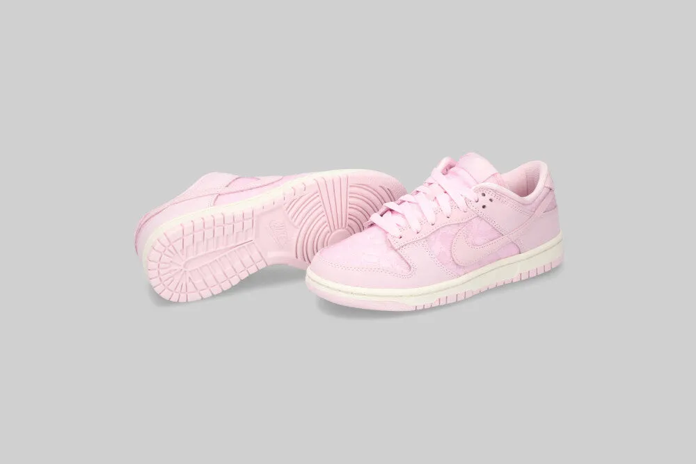 Women's Nike Dunk Low 'Regal Pink' Chic Design Bounce Sole