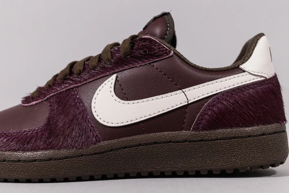 Women's Nike Field General '82 'Burgundy Crush' Fit Freedom