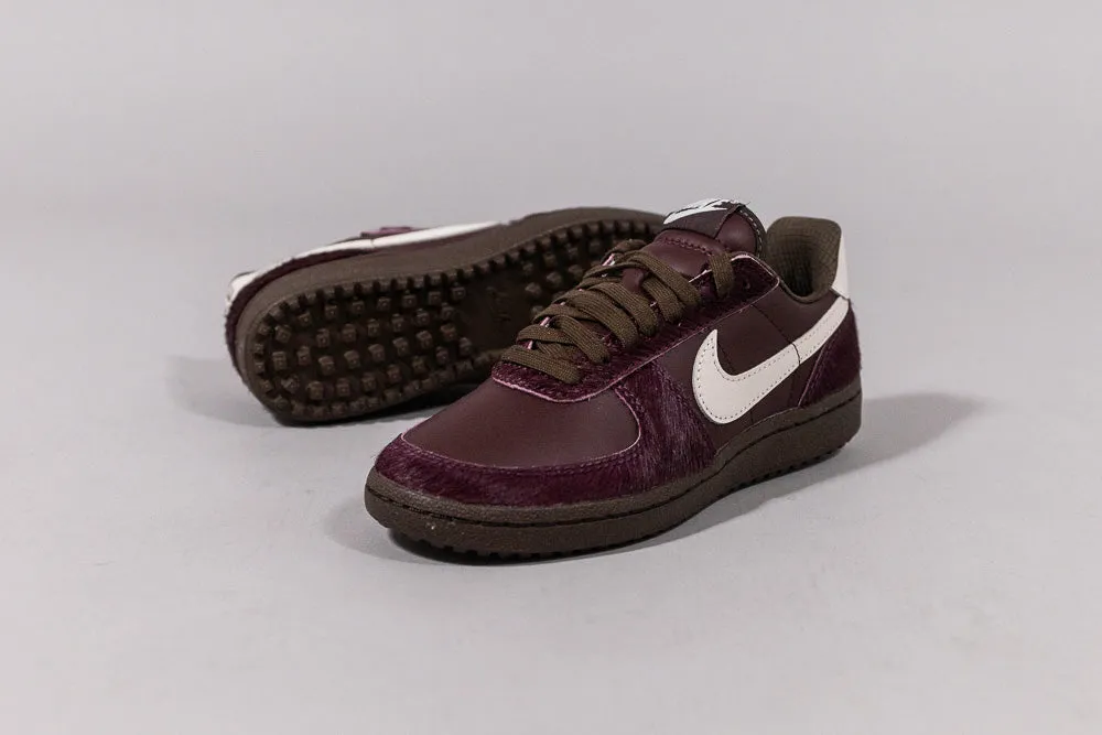 Women's Nike Field General '82 'Burgundy Crush' Moisture Wicking Inner Layer Impact Resistant Foam