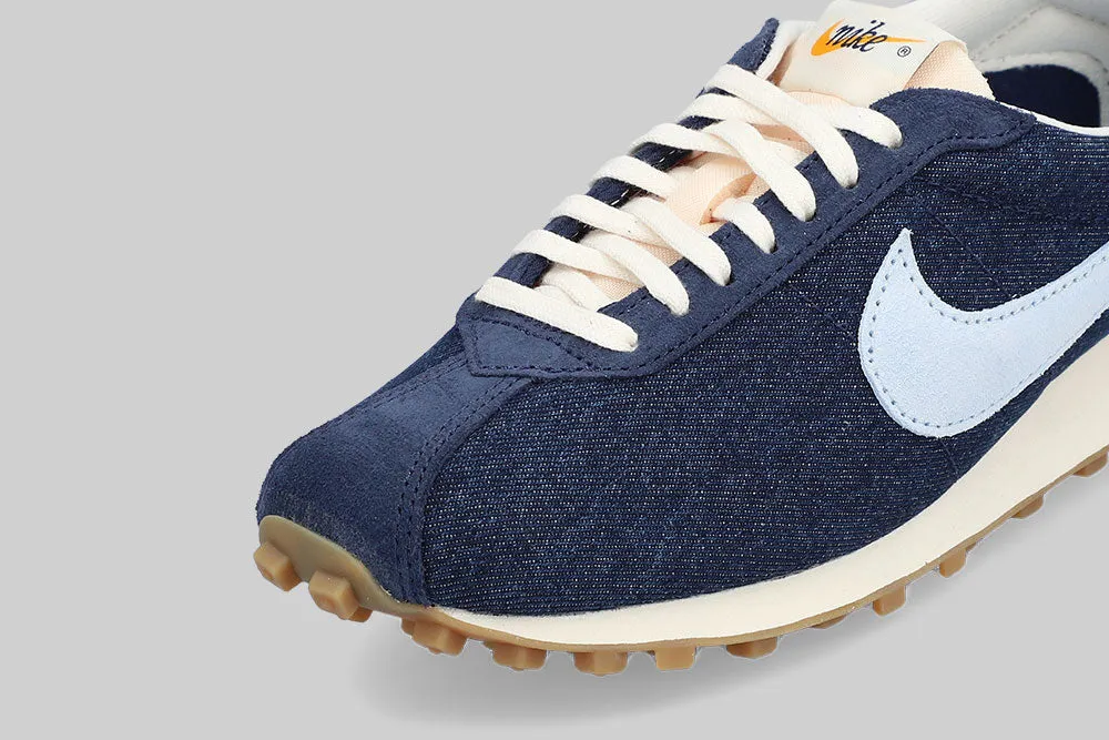 Women's Nike LD-1000 SE 'Midnight Navy' On Foot Thermal regulation